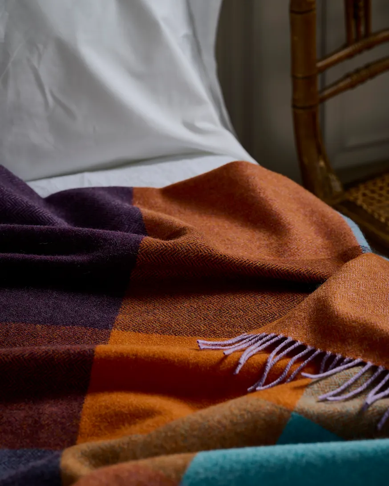 Bloom Lambswool Throw