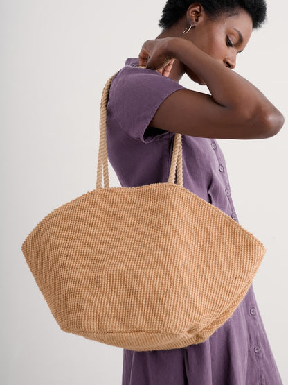Alkanet Jute Clam-Shaped Bag