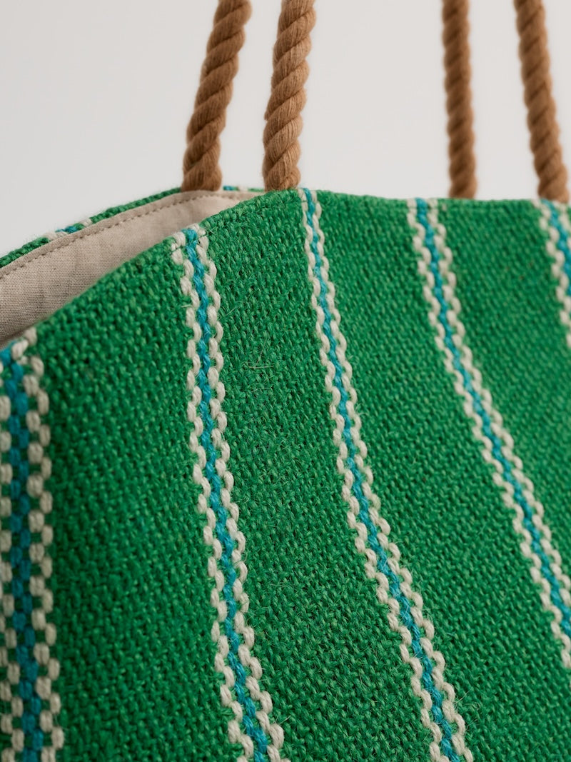 Alkanet Jute Clam-Shaped Bag