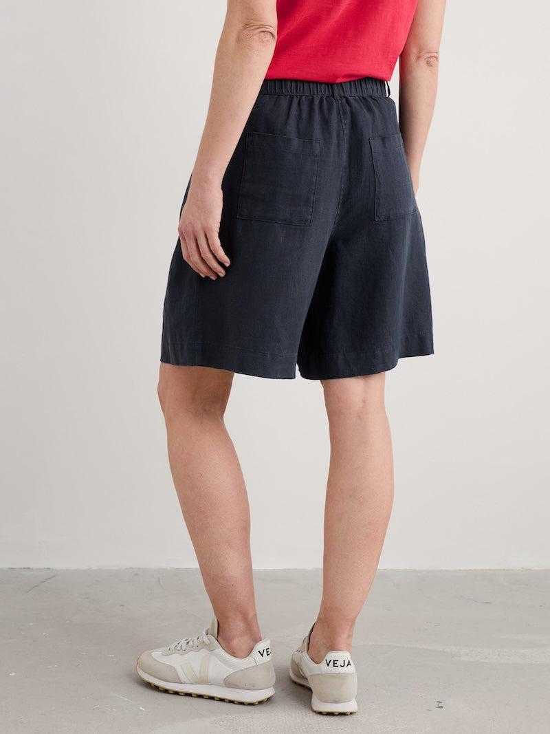 Women's Clover Bloom Linen Shorts