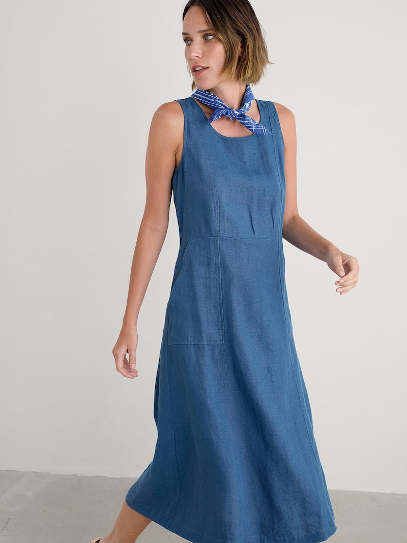 Women's Sleeveless Grass Wave Dress