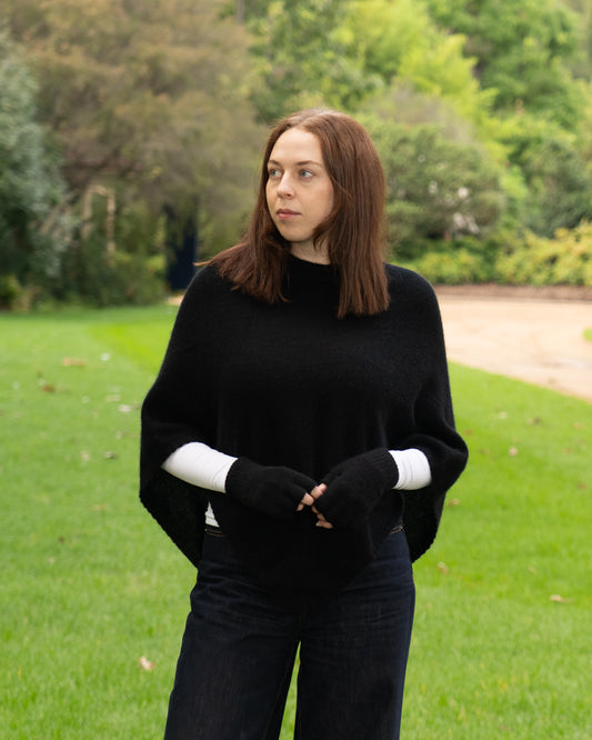 Poncho Possum Merino Classic Black