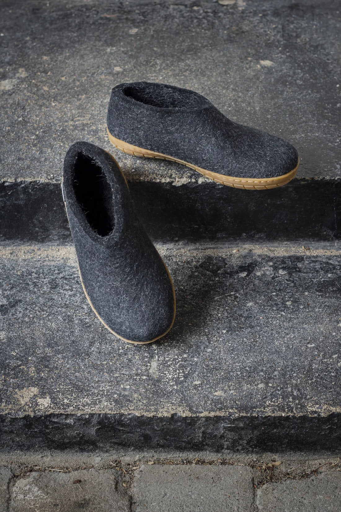 Glerups Shoe Charcoal