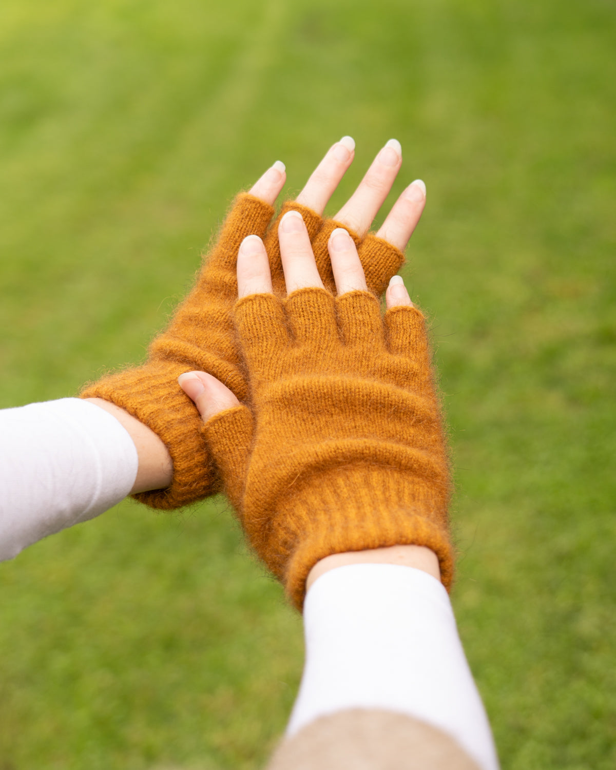 Gloves Fingerless Possum Merino