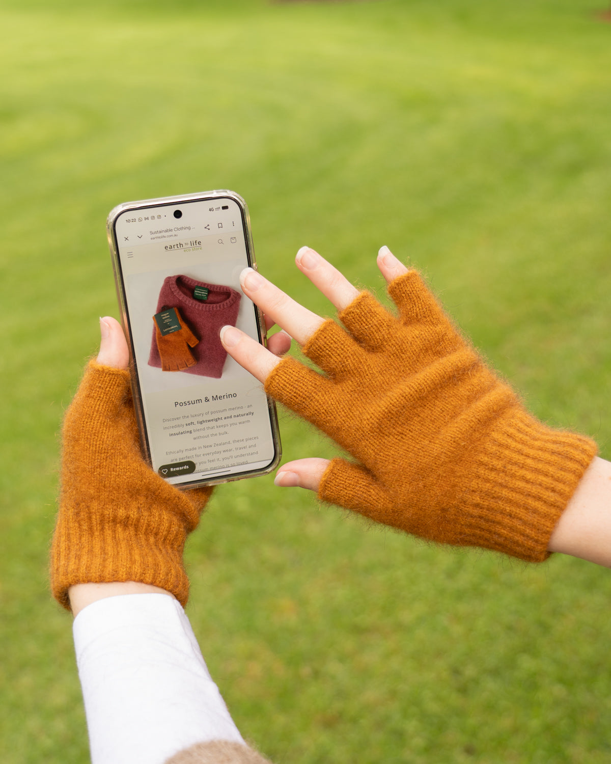 Gloves Fingerless Possum Merino