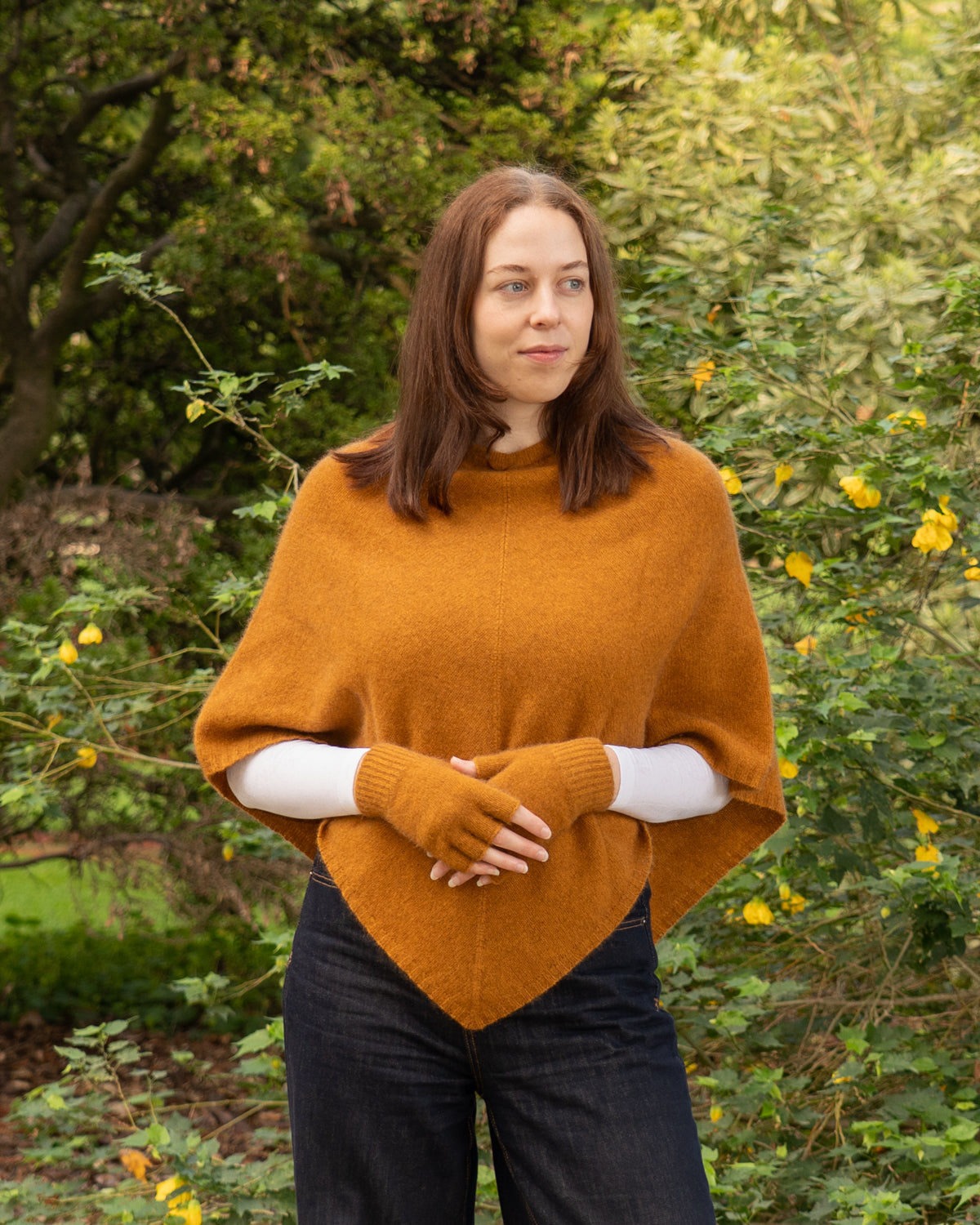 Poncho Possum Merino Classic Gold
