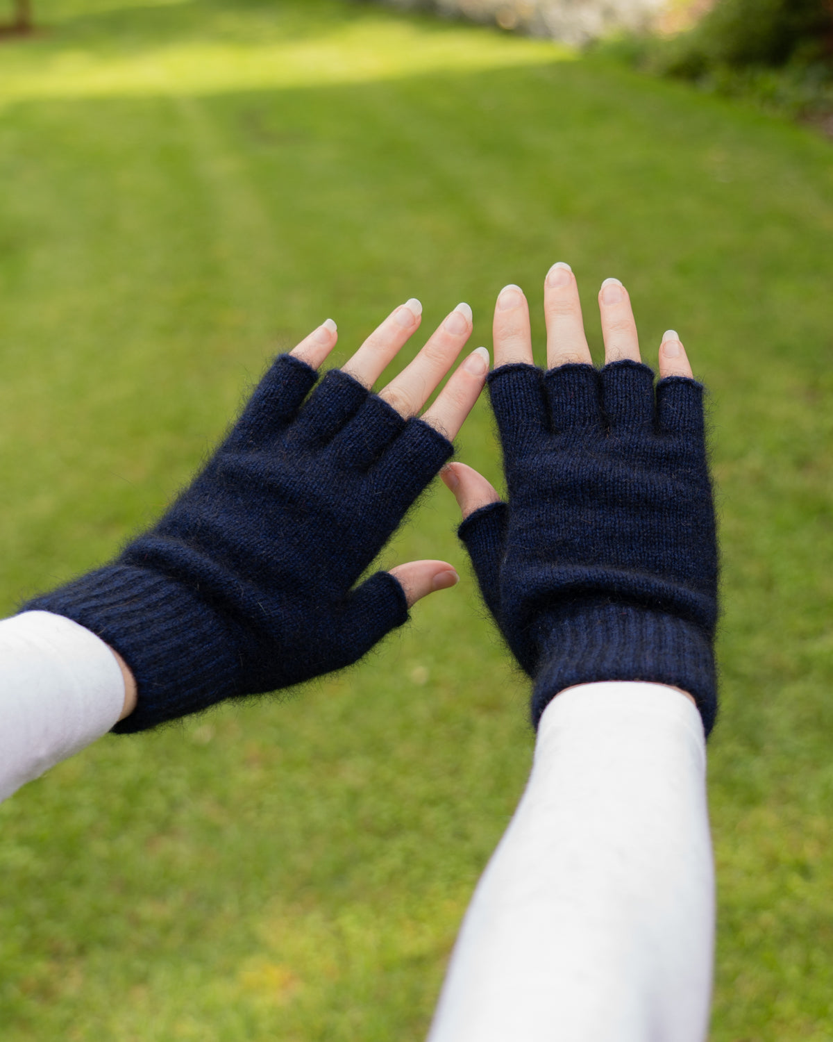 Gloves Fingerless Possum Merino