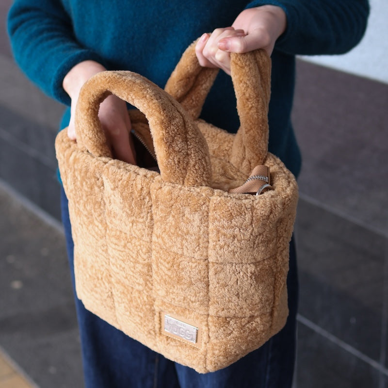 Sheepskin Kodiak Bag Chestnut