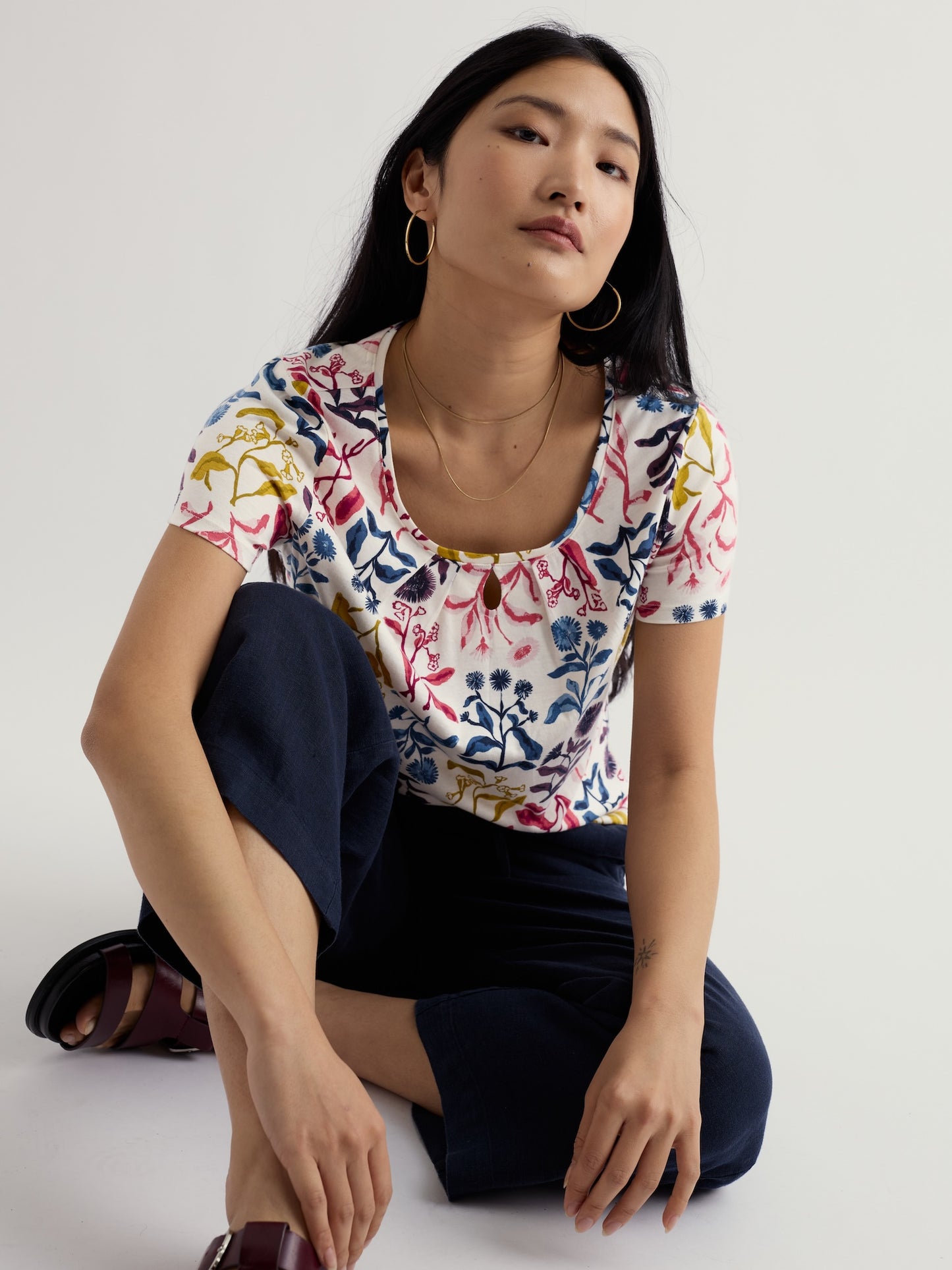 Appletree Keyhole Top