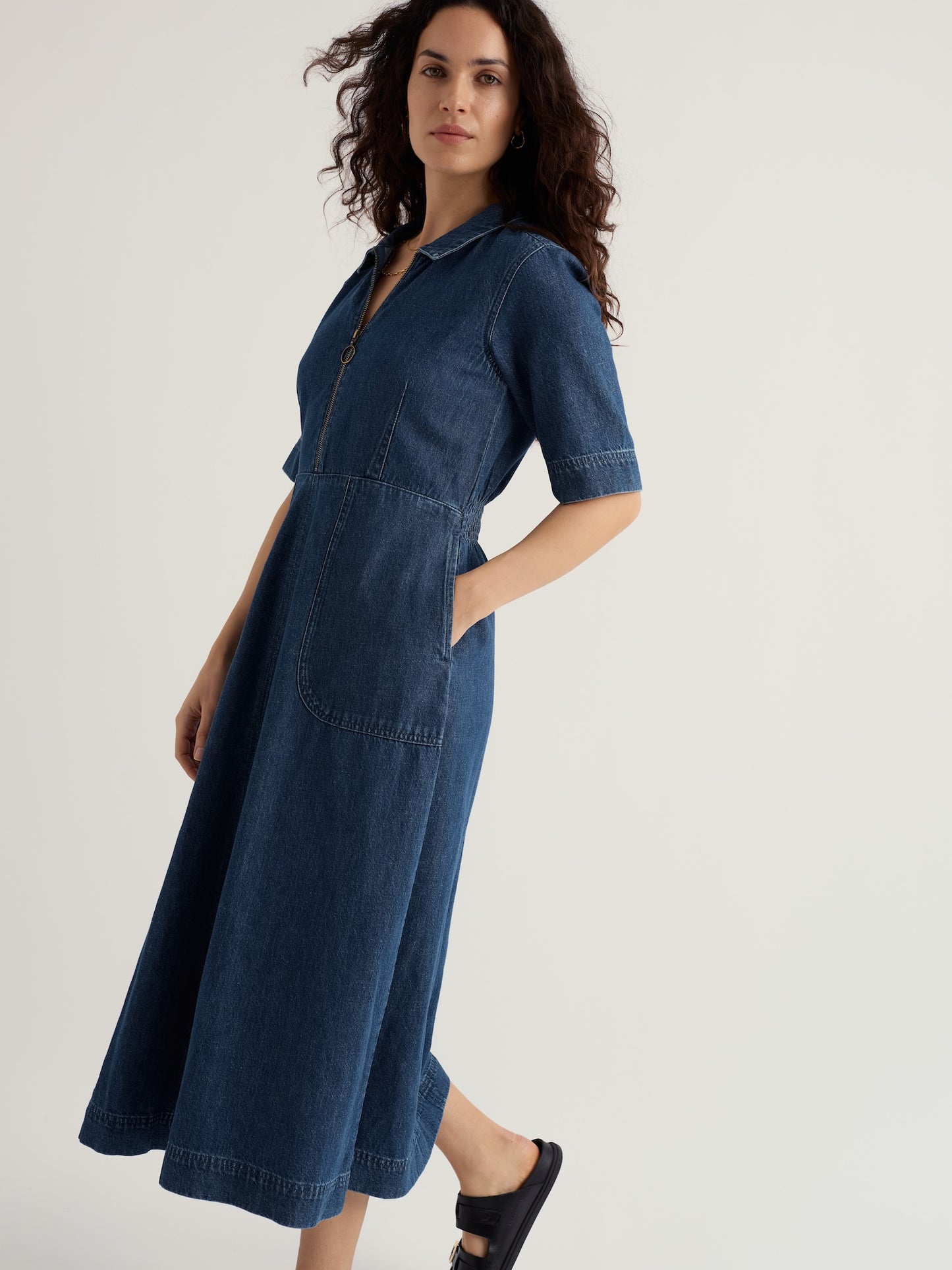 Gwenter Denim Midi Dress